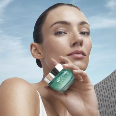 Biotherm Aquasource Hyalu Plump Gel Gel Hydratant à L'acide Hyaluronique 18 Biotherm Aquasource Hyalu Plump Gel Gel Hydratant à L'acide Hyaluronique – Image 18