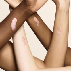 Valentino Born In Roma Crème Hydratante Parfumée Texture Gel Effet Nacré 10 Valentino Born In Roma Crème Hydratante Parfumée Texture Gel Effet Nacré -Kapao Magasin born in roma body 3