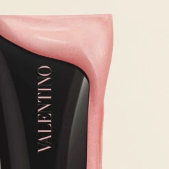 Valentino Born In Roma Crème Hydratante Parfumée Texture Gel Effet Nacré 13 Valentino Born In Roma Crème Hydratante Parfumée Texture Gel Effet Nacré -Kapao Magasin born in roma body 6