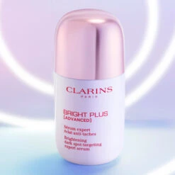 Clarins Bright Plus [ADVANCED] Sérum Expert éclat Anti-taches -Kapao Magasin bright plus advanced serum expert eclat anti taches 1 4