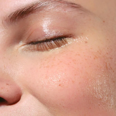 Clarins Démaquillant Tonic Express – Toutes Peaux Lait Démaquillant 3 Clarins Démaquillant Tonic Express – Toutes Peaux Lait Démaquillant – Image 3