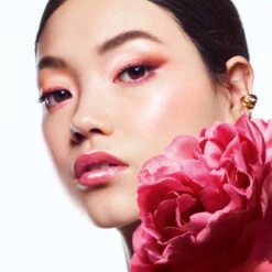 Guerlain KissKiss Bee Glow Oil Huile à Lèvres 30 Guerlain KissKiss Bee Glow Oil Huile à Lèvres -Kapao Magasin kisskiss bee glow oil 10