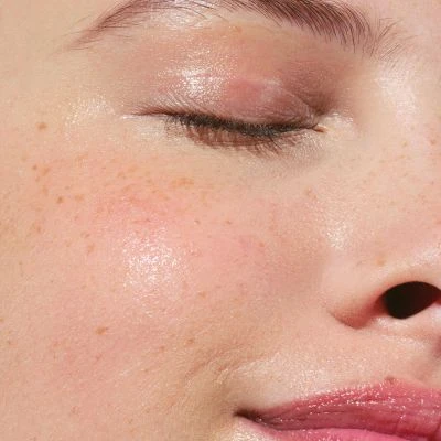 Clarins Lotion Tonique Apaisante Démaquillant 13 Clarins Lotion Tonique Apaisante Démaquillant – Image 13