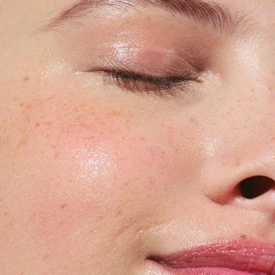 Clarins Lotion Tonique Apaisante Démaquillant 8 Clarins Lotion Tonique Apaisante Démaquillant – Image 8