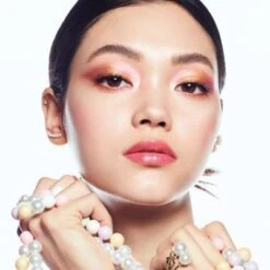 Guerlain Météorites Perles De Poudre Révélatrices De Lumière 38 Guerlain Météorites Perles De Poudre Révélatrices De Lumière -Kapao Magasin meteorites 20