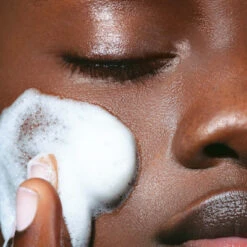 Clarins Mousse Nettoyante Peau Neuve Nettoyant Maquillage 7 Clarins Mousse Nettoyante Peau Neuve Nettoyant Maquillage -Kapao Magasin mousse nettoyante peau neuve demaquillant 2