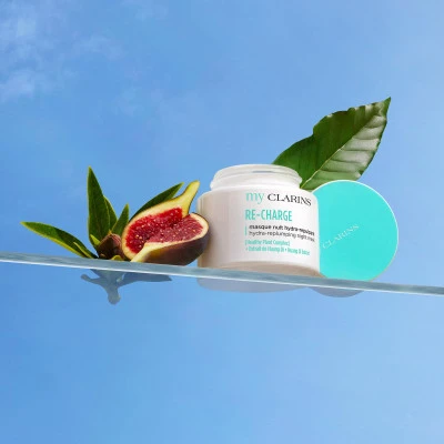 Clarins RE-CHARGE Masque Nuit Hydra-repulpant - Toutes Peaux 5 Clarins RE-CHARGE Masque Nuit Hydra-repulpant - Toutes Peaux – Image 5