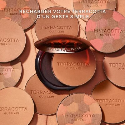 Guerlain Terracotta La Poudre Bronzante 96% D'ingrédients D'origine Naturelle - Recharge 9 Guerlain Terracotta La Poudre Bronzante 96% D'ingrédients D'origine Naturelle - Recharge – Image 9