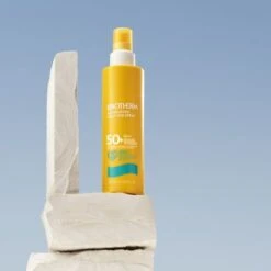 Biotherm Waterlover Spray Solaire Hydratant Multi-protection SPF50+ 7 Biotherm Waterlover Spray Solaire Hydratant Multi-protection SPF50+ -Kapao Magasin waterlover milky 2